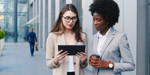 Social Intranet & Mitarbeiter-App als Kommunikationsinstrument im Unternehmen